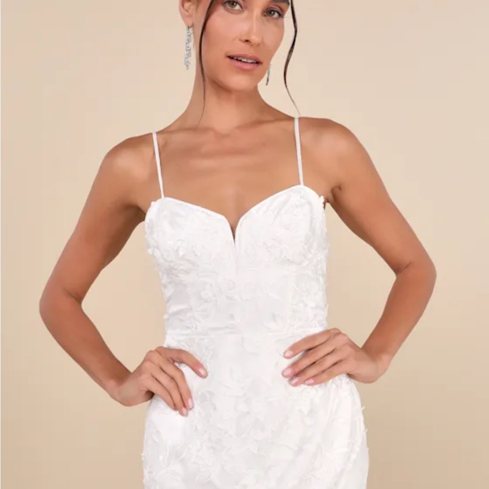Lulu's White Sheath Mini Dress Sweetheart Neckline
